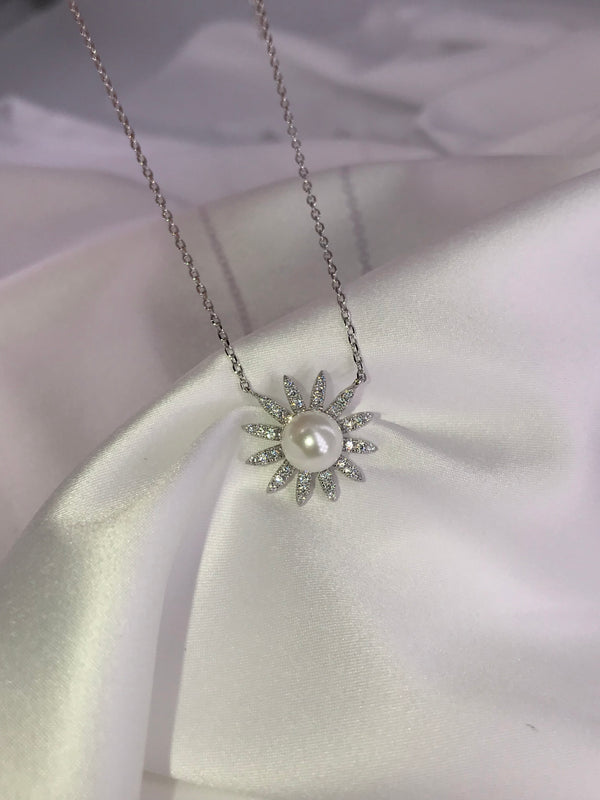 Sunflower Pearl Necklace - Law London Jewellery